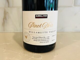 Kirkland Signature Willamette Valley Pinot Noir